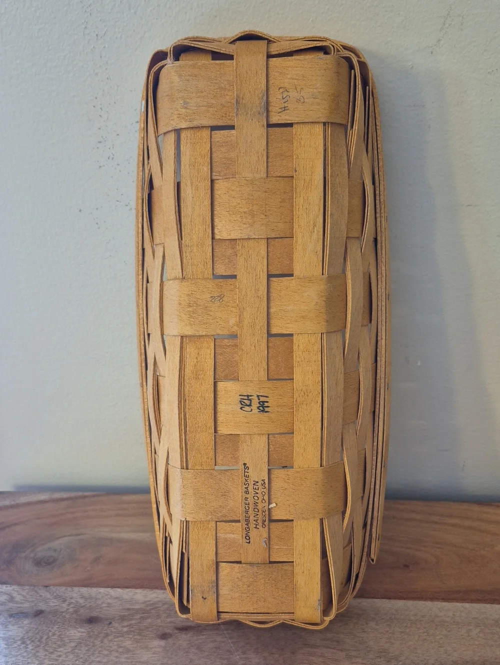 Vintage 1997 Longaberger Cracker Basket w/ Divider, Protector & 3 Liners